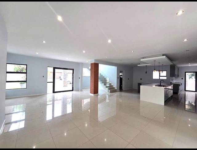 4 BEDROOM HOUSE FOR SALE IN MELODIE